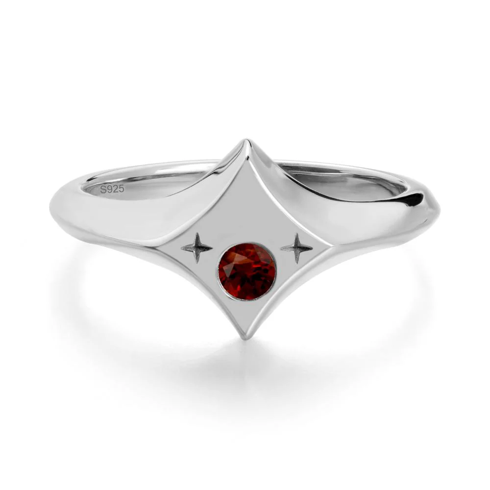 Minimalist Personalized Zodiac Signet Garnetring - Image 9