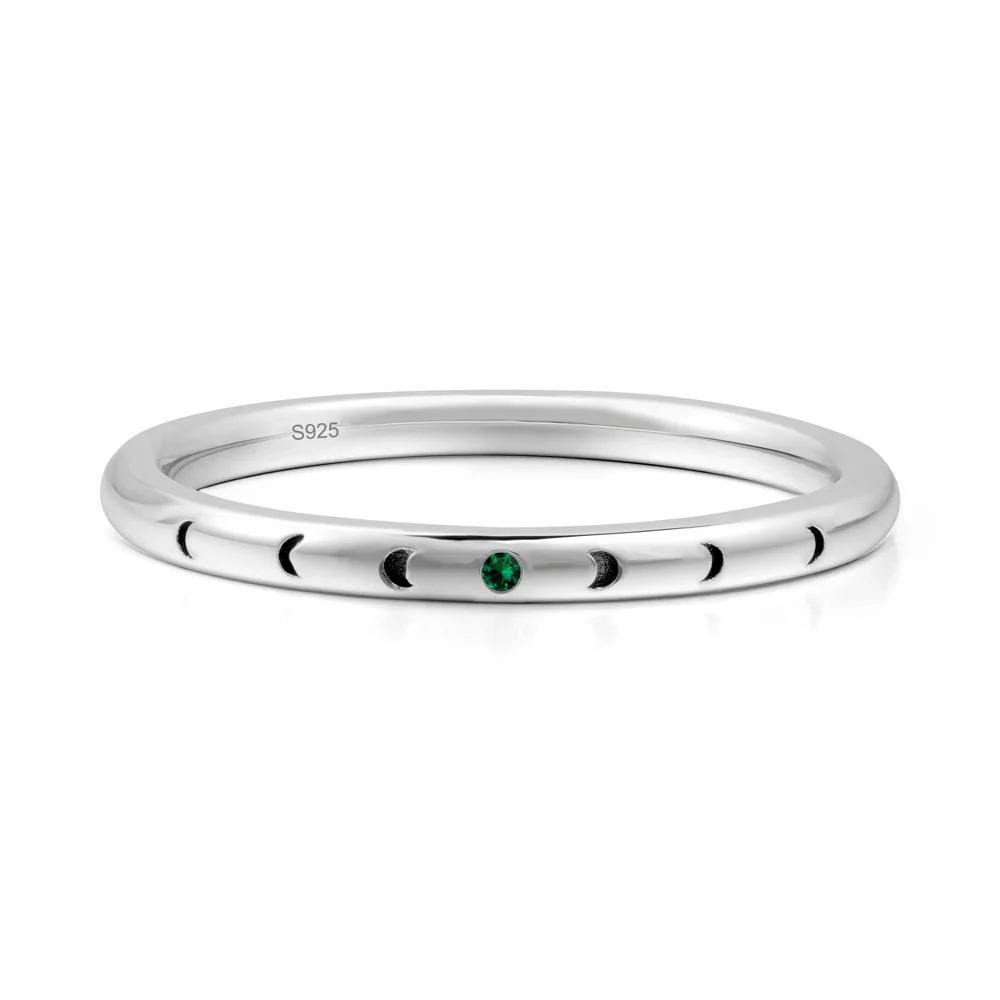 Minimalist Stackable Emerald Wedding Ring - Image 4