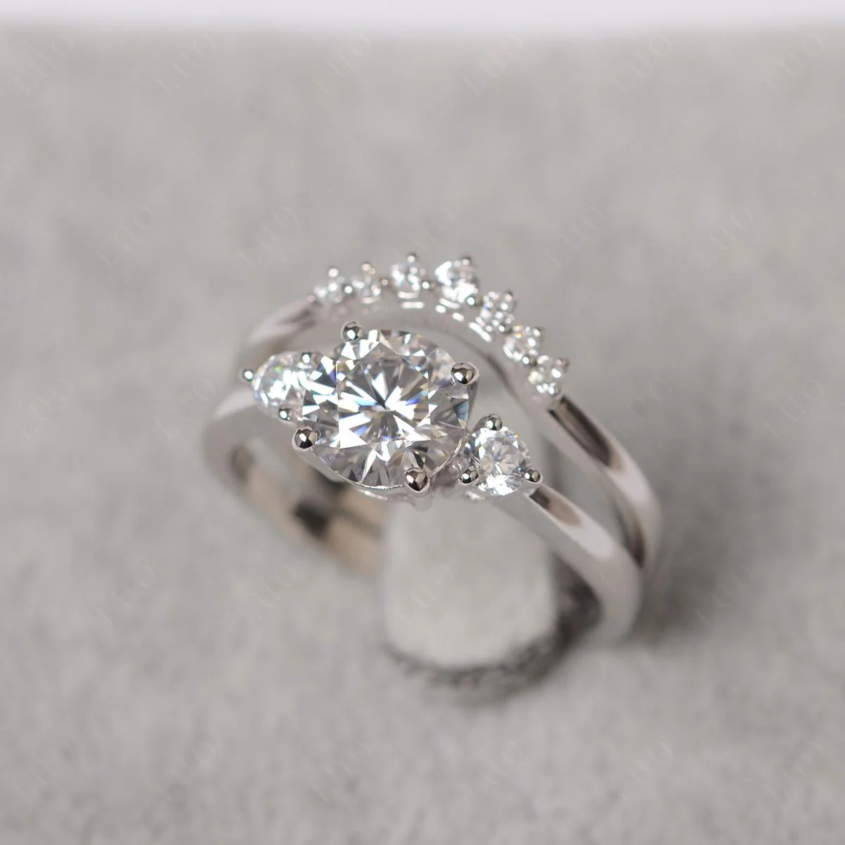 Round Moissanite Wedding Ring Set - Image 11