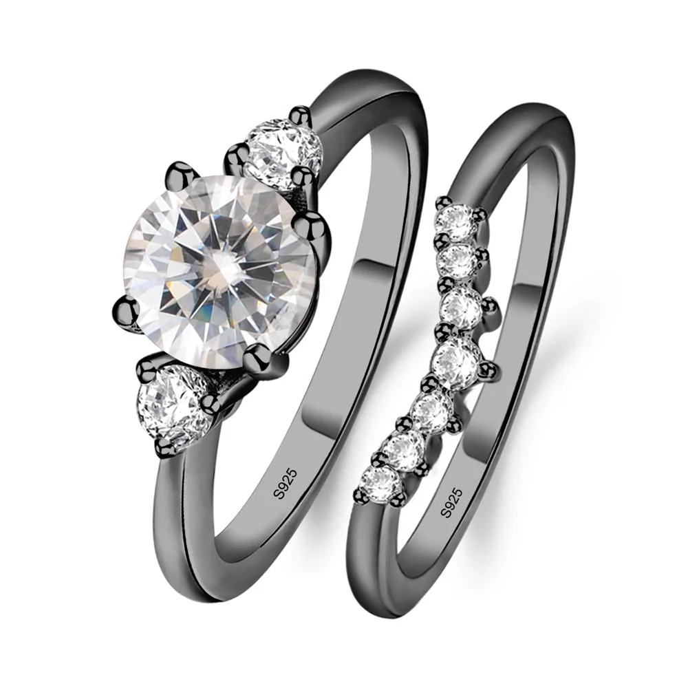 Round Moissanite Wedding Ring Set - Image 3