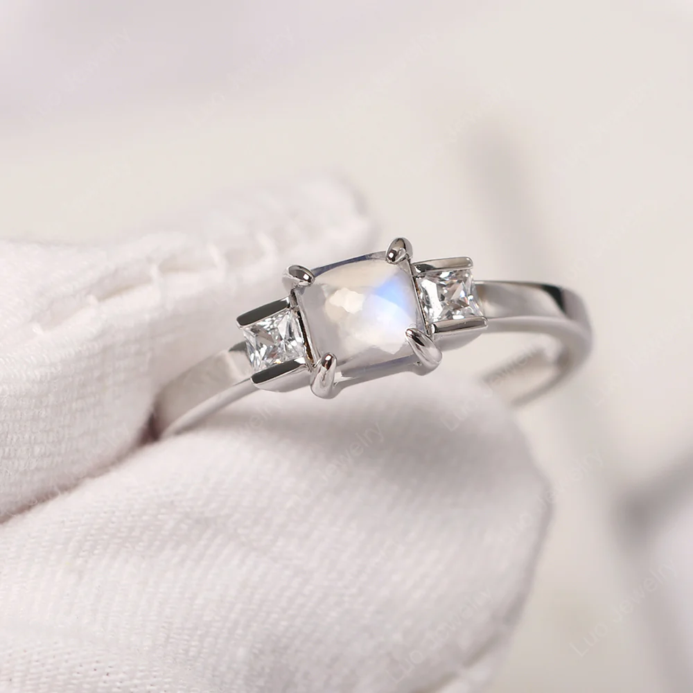 Sugarloaf Moonstone Ring