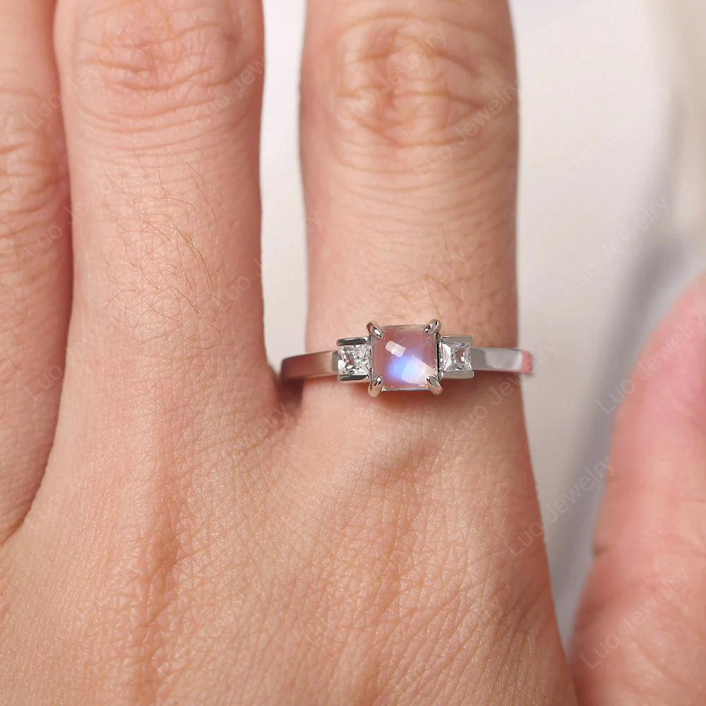 Sugarloaf Moonstone Ring - Image 5