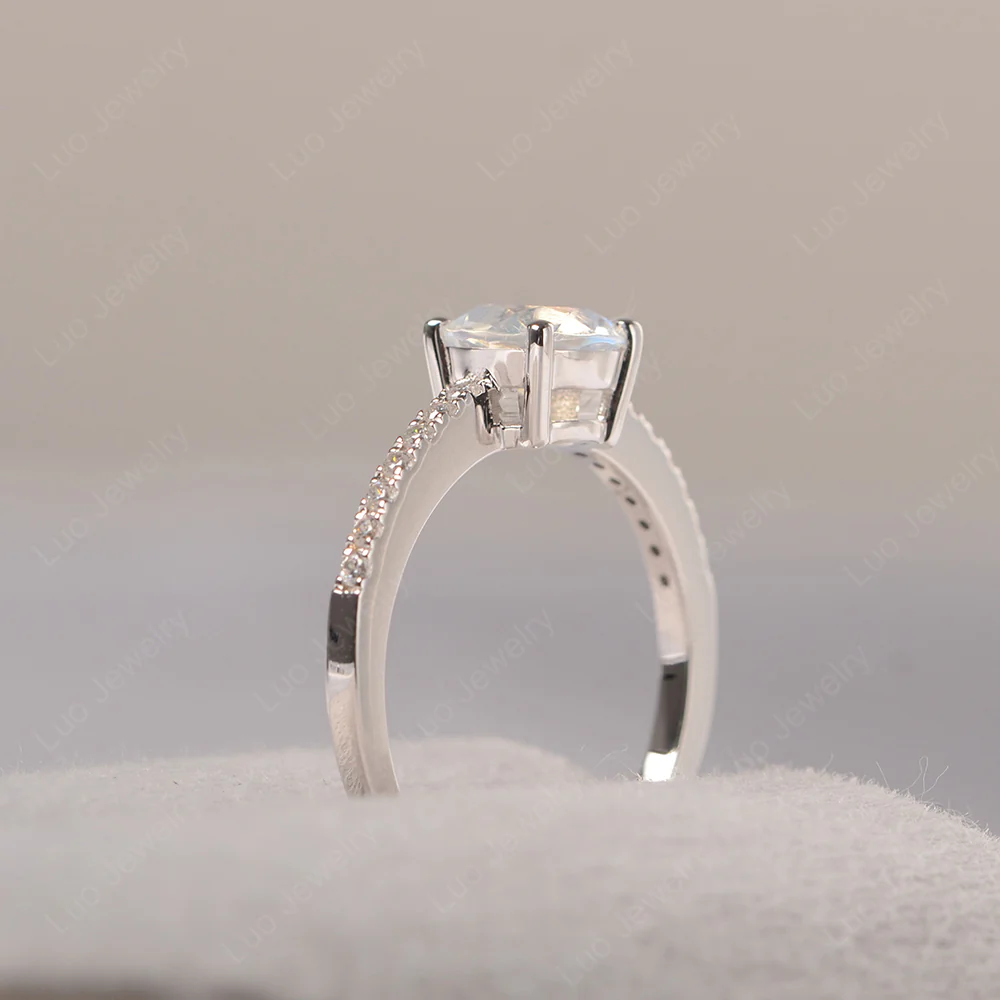 Simple Round Moonstone Ring - Image 3