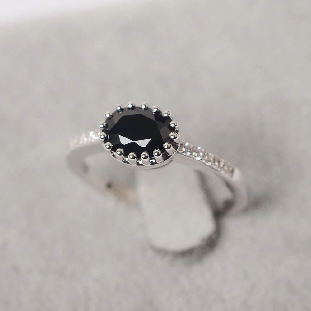 Multi Prong Oval Cut Black Spinel Ring - Image 2