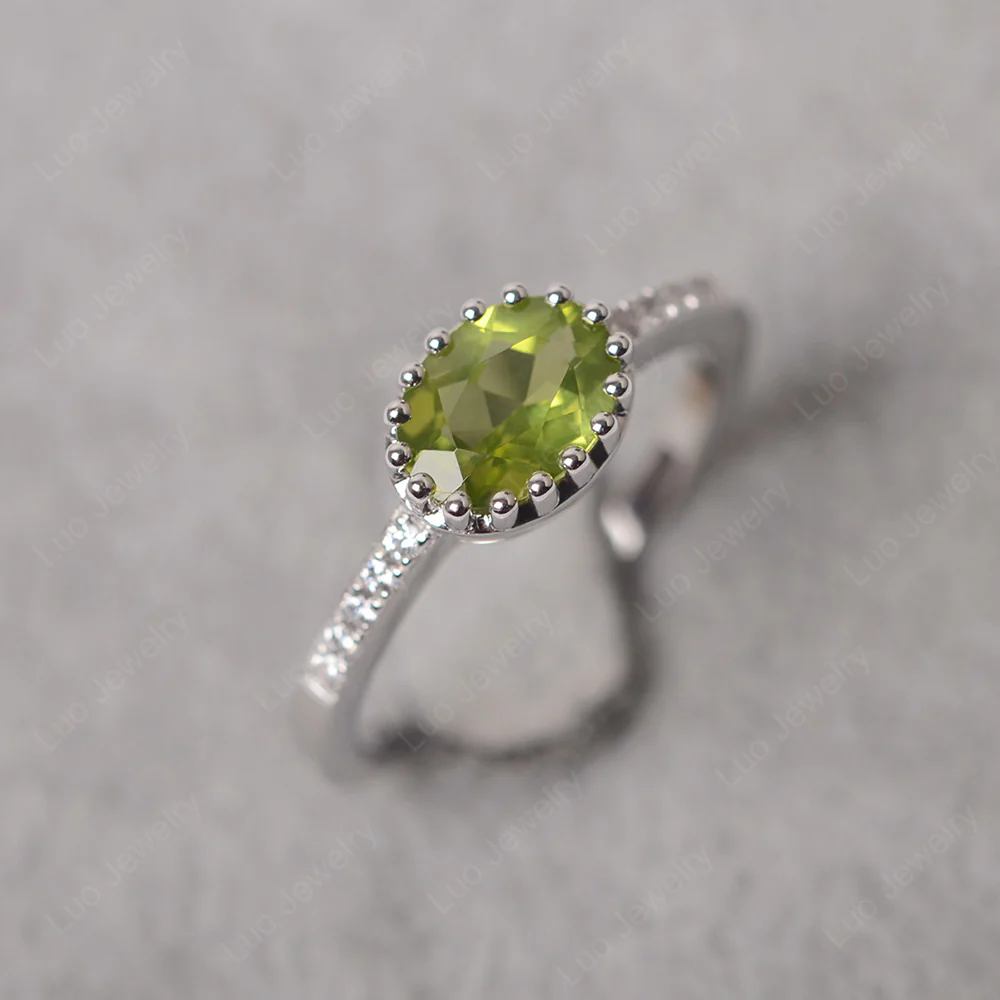 Multi Prong Oval Cut Peridot Ring - Image 2
