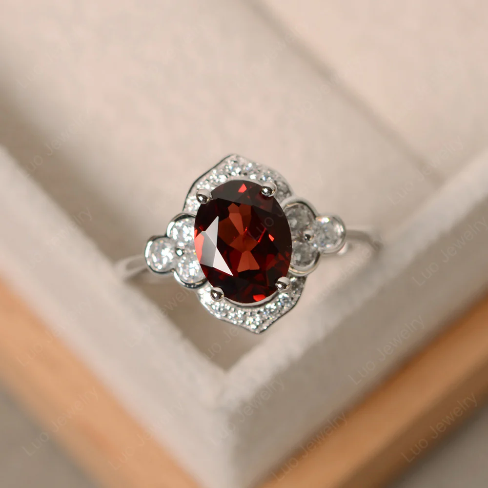 Oval Art Deco Garnet Engagement Ring - Image 3
