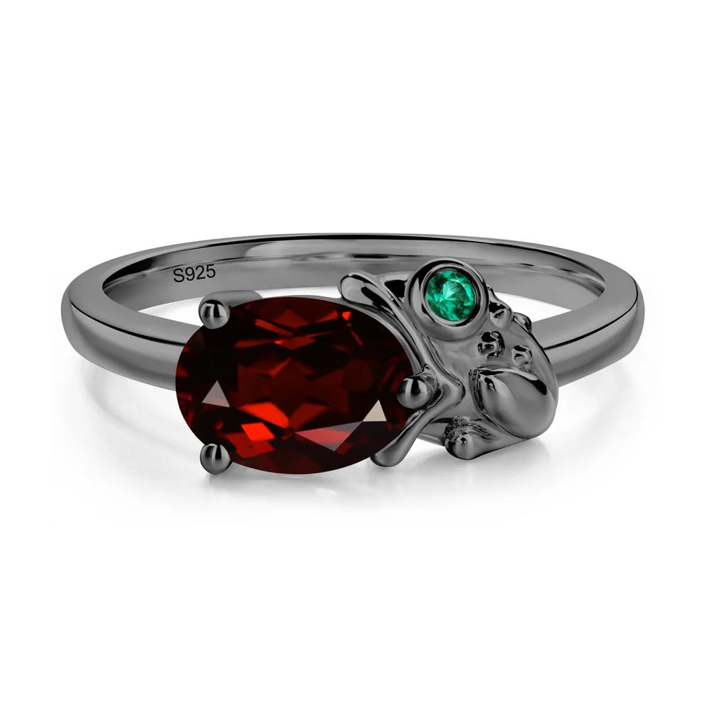 Nature Inspired Toad Garnet and Emerald Ring - Image 7