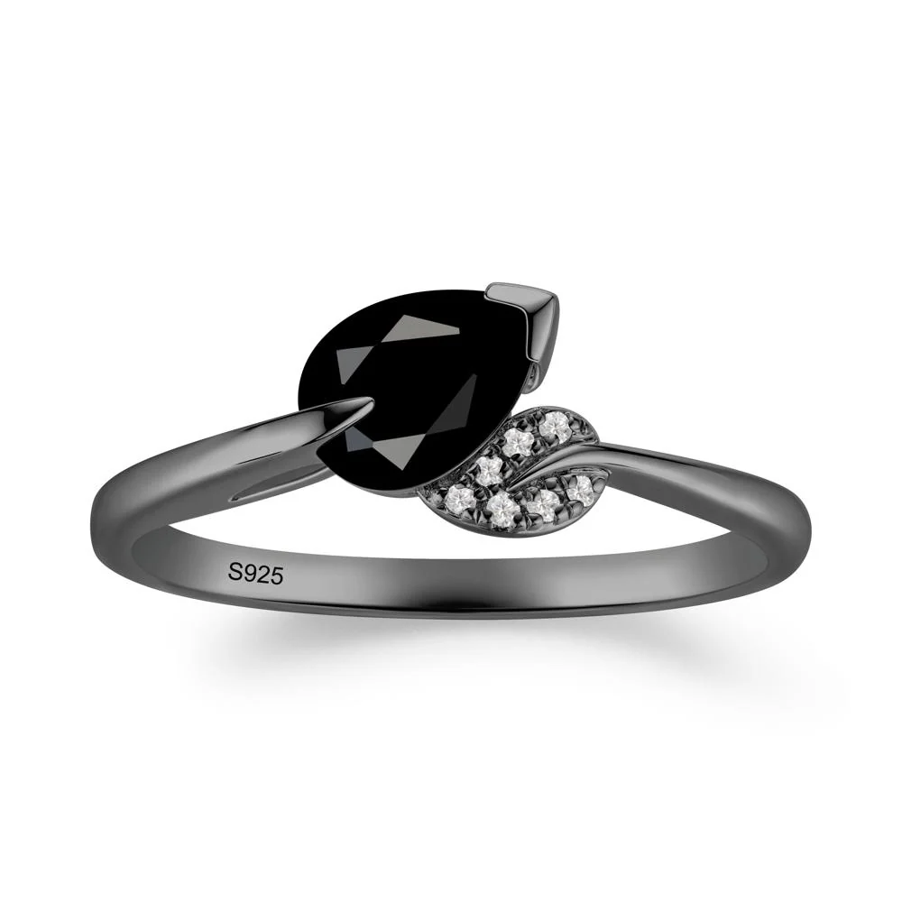 Nature Leaf Pear Cut Black Spinel Ring - Image 4