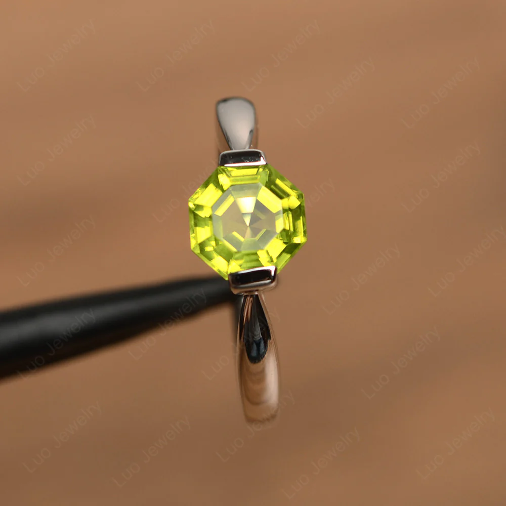 Octagon Peridot Solitaire Ring - Image 2