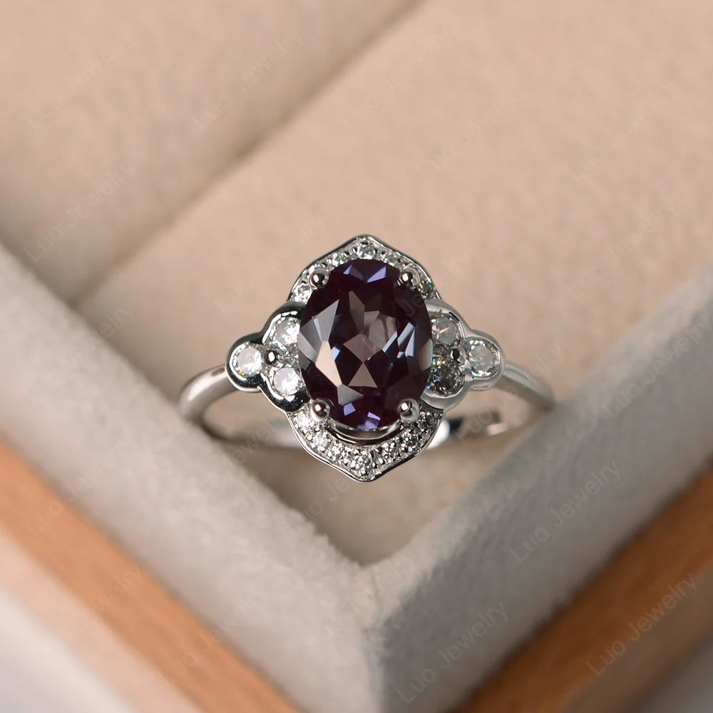 Oval Art Deco Alexandrite Engagement Ring