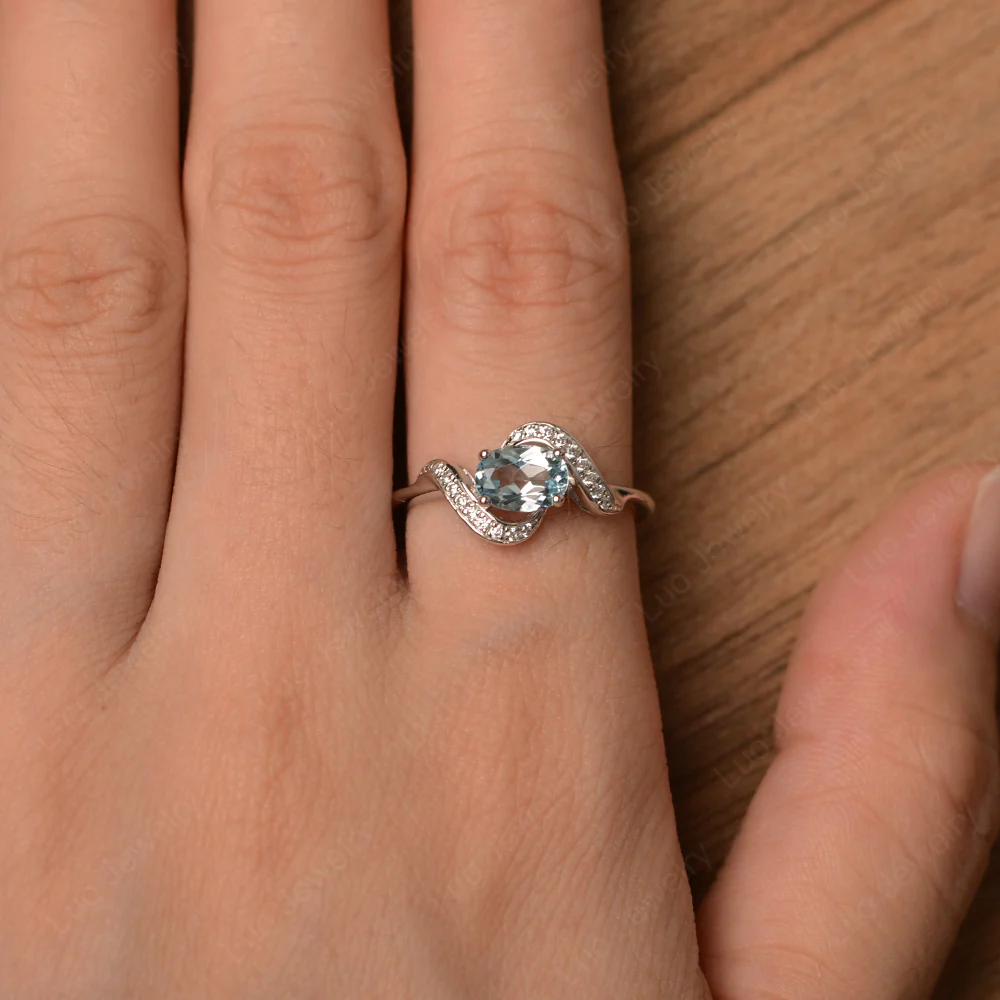 Oval Aquamarine East West Engagement Ring - Image 4