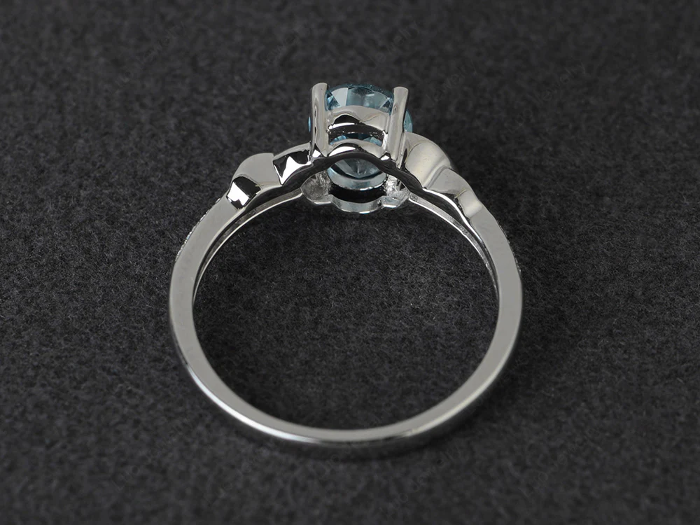 Oval Aquamarine Twist Ring - Image 3