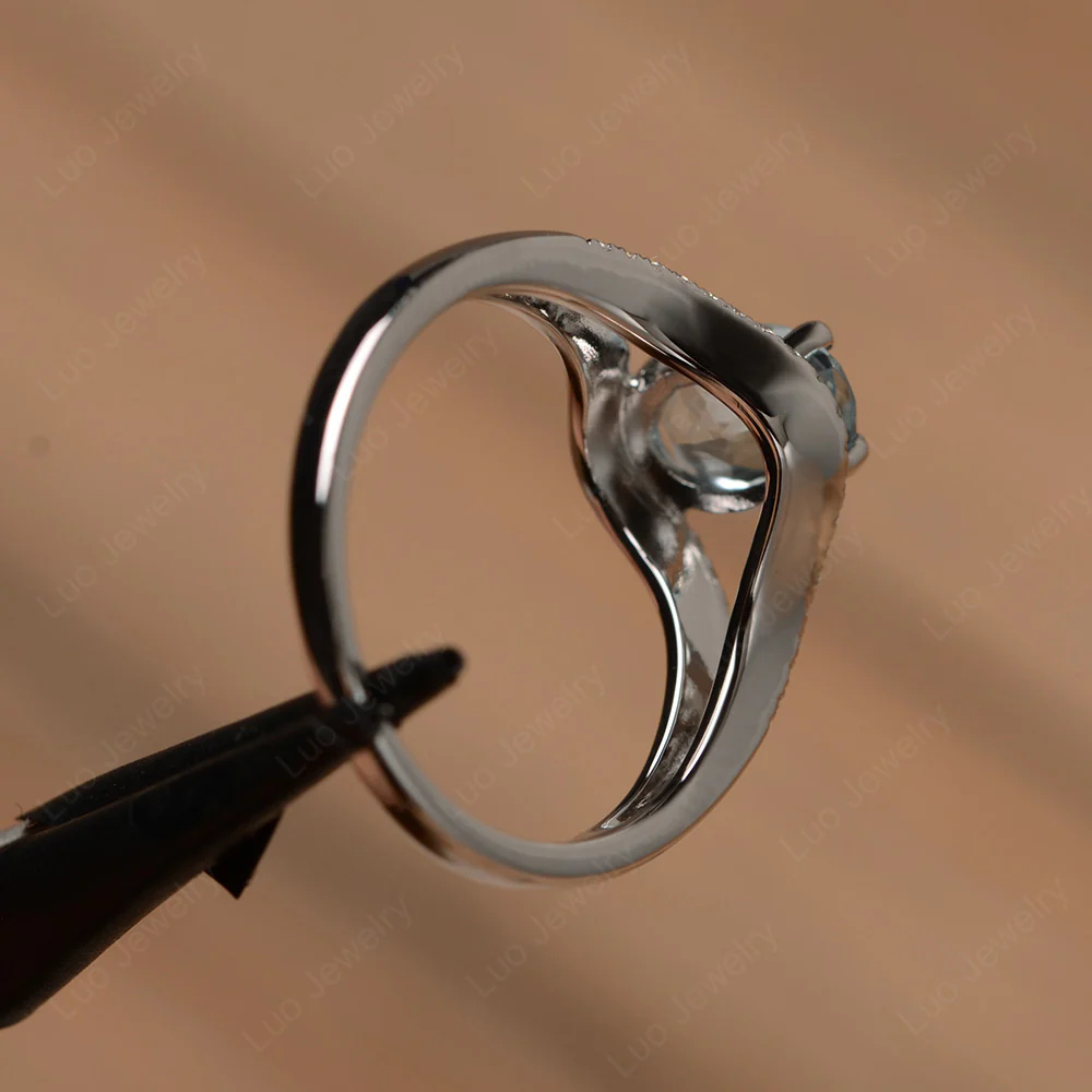 Oval Aquamarine Split Shank Pave Ring - Image 3