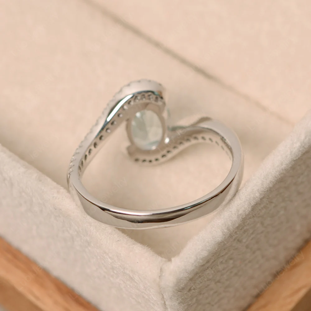 Oval Bezel Aquamarine Engagement Ring - Image 4