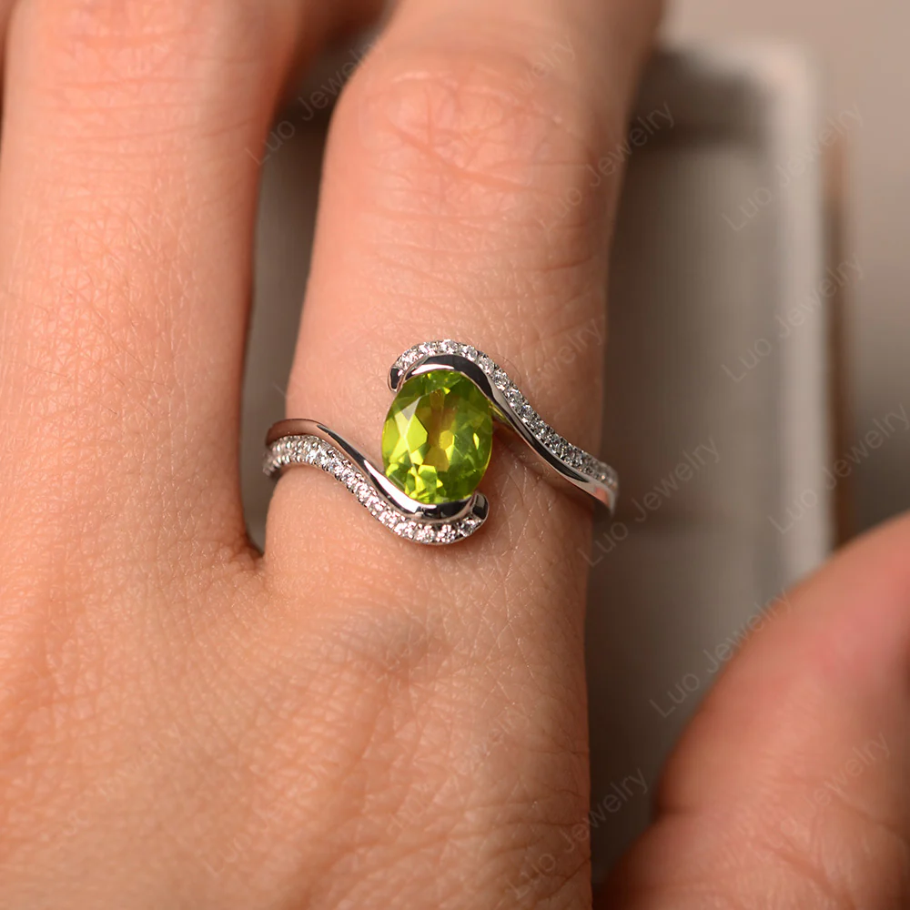 Peridot Oval Bypass Ring - Image 5
