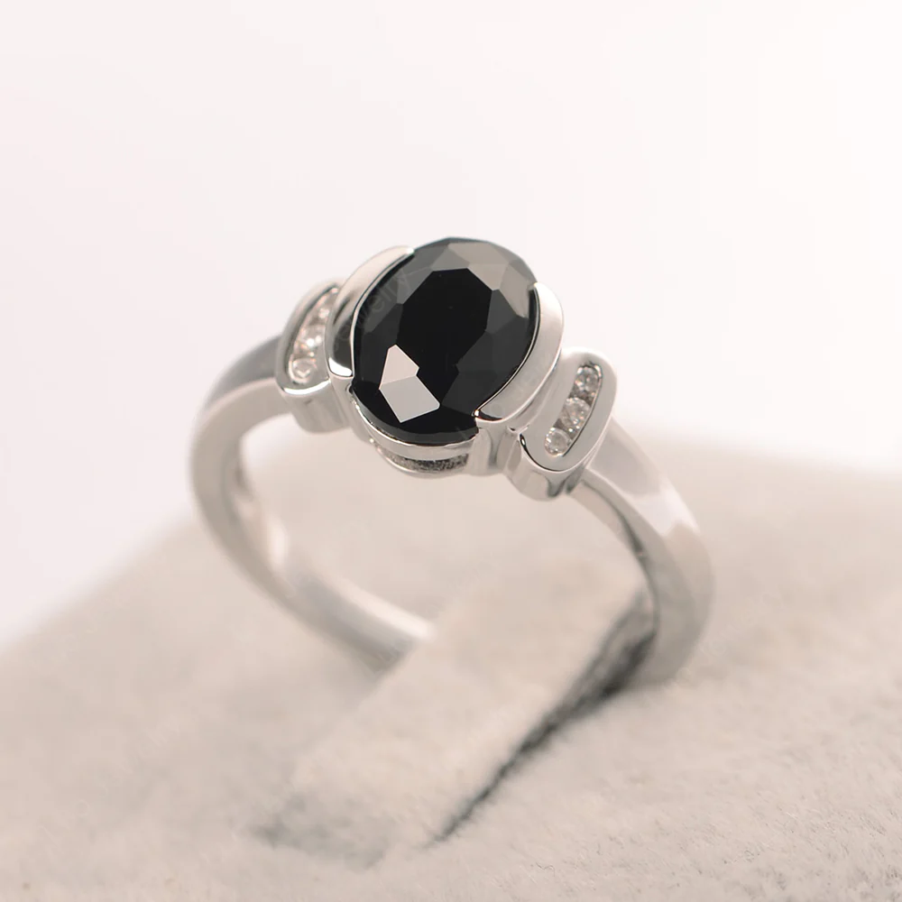 Oval Black Spinel Half Bezel Engagement Ring - Image 3