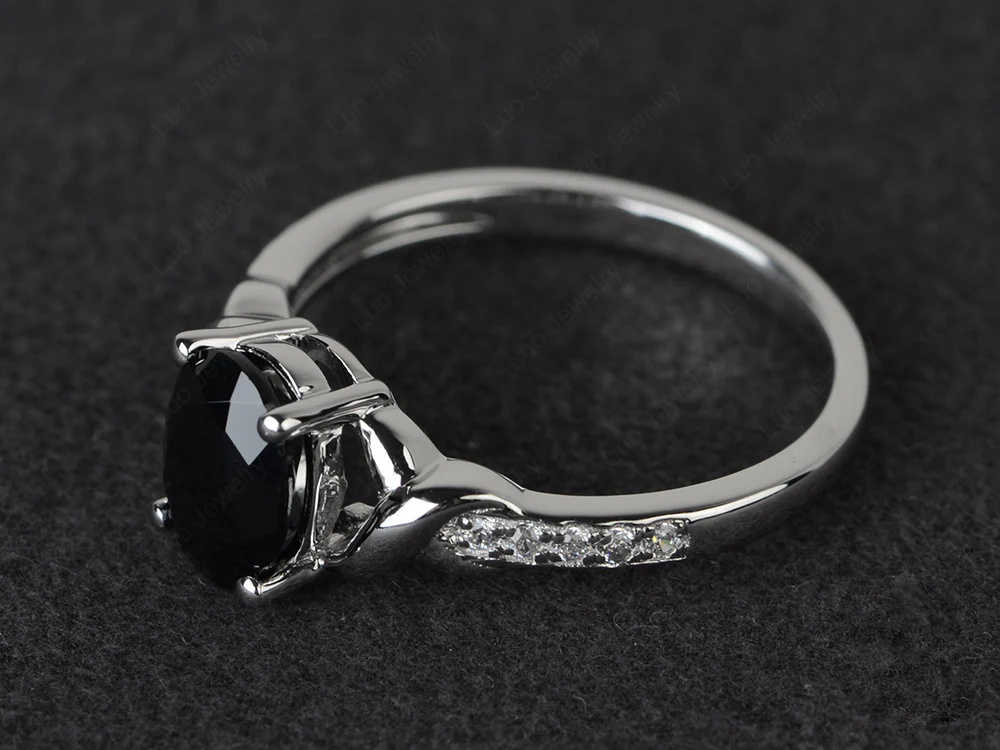 Oval Black Spinel Twist Ring - Image 2