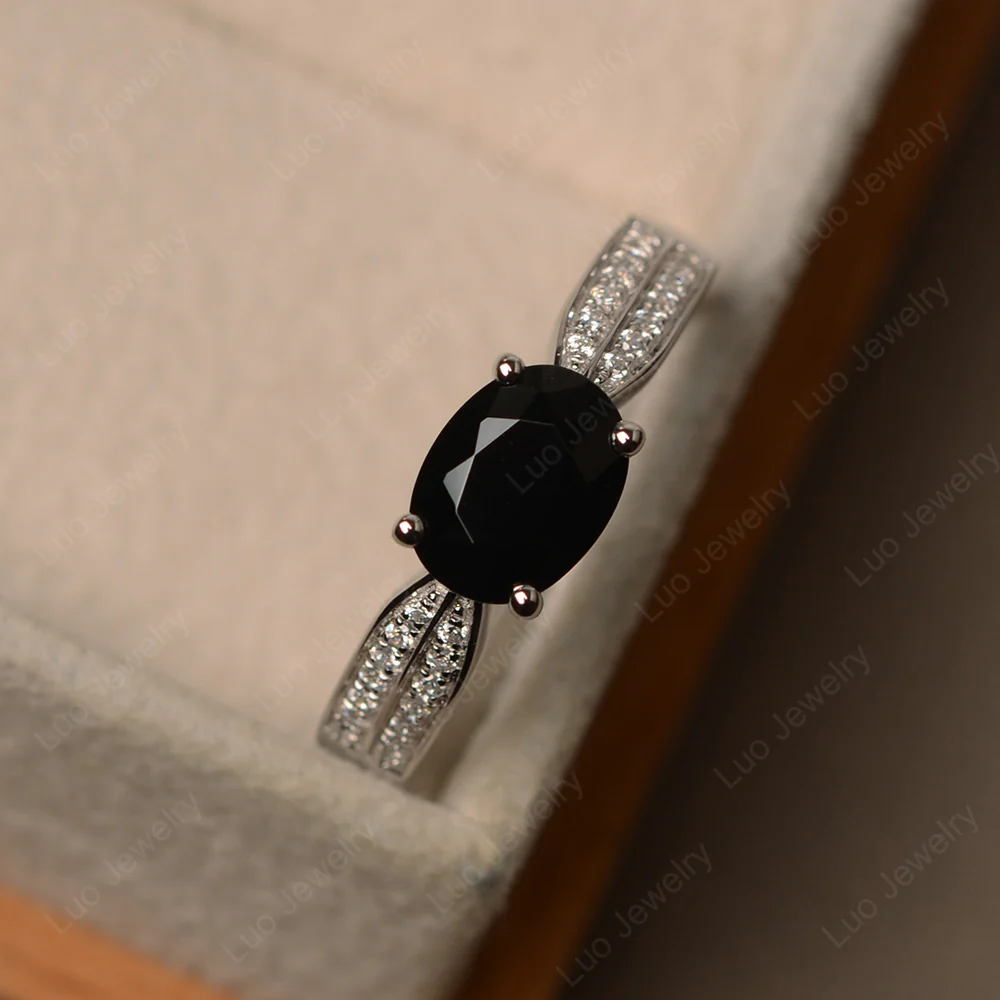 Oval Black Spinel Horizontal Two Rows Pave Ring - Image 2