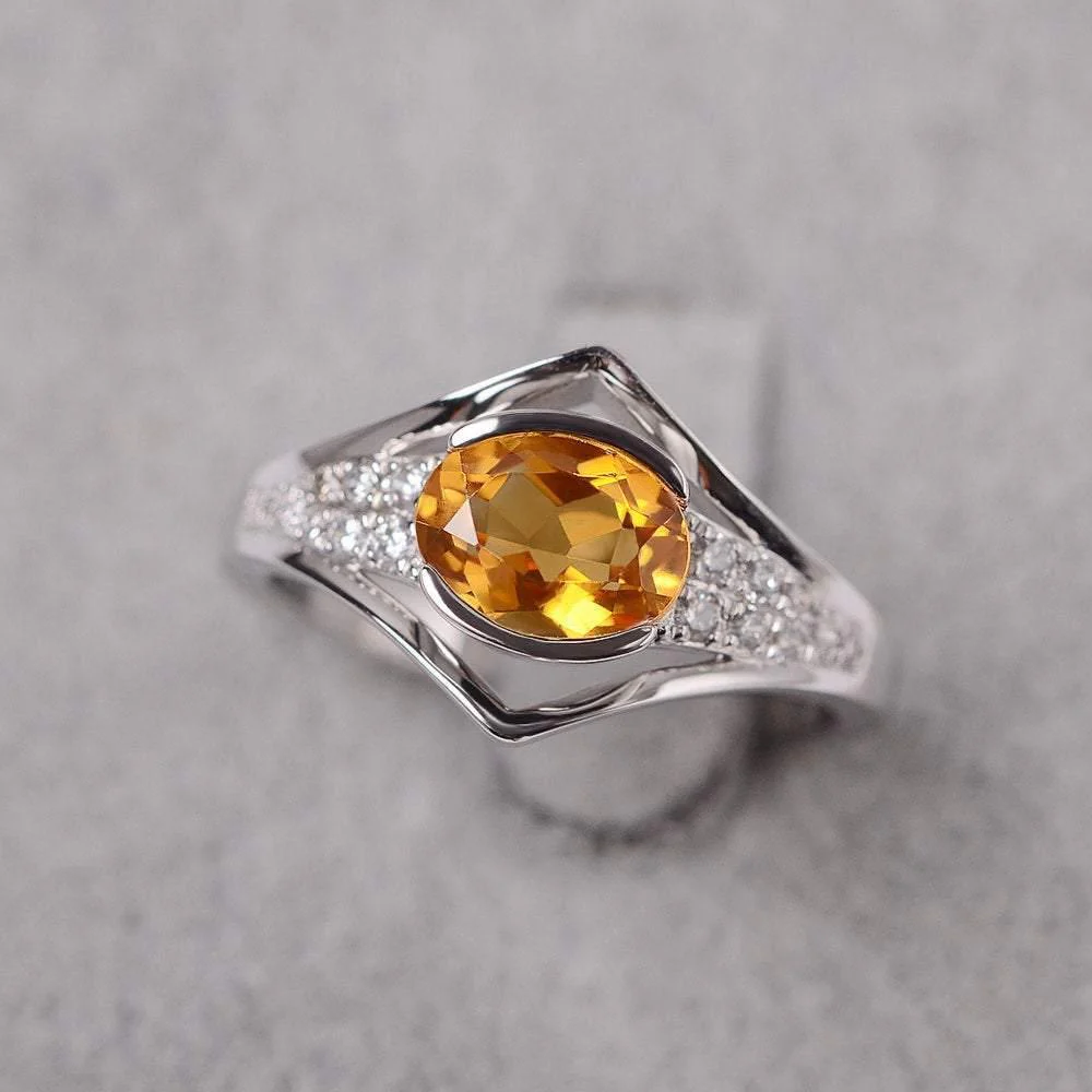 Oval Citrine Horizontal Ring