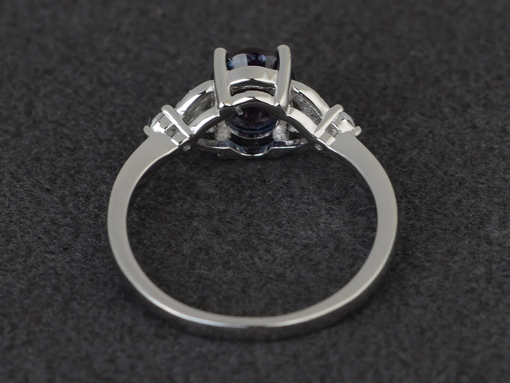 Simple Oval Cut Alexandrite Promise Ring - Image 3