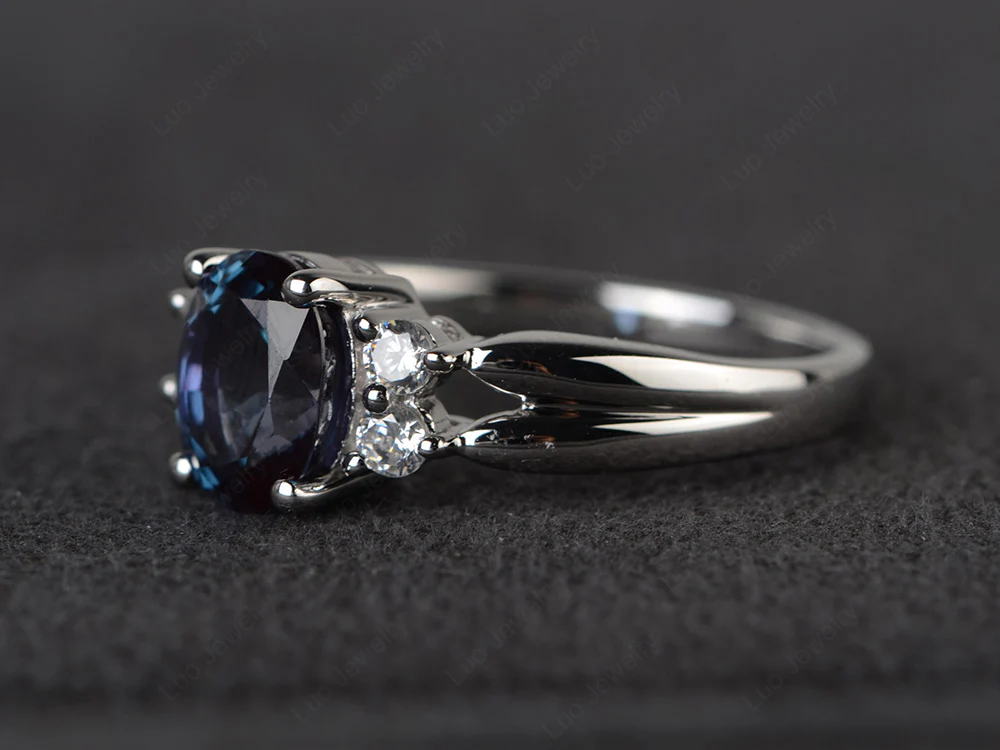 Oval Cut Alexandrite Two Rows Ring - Image 2