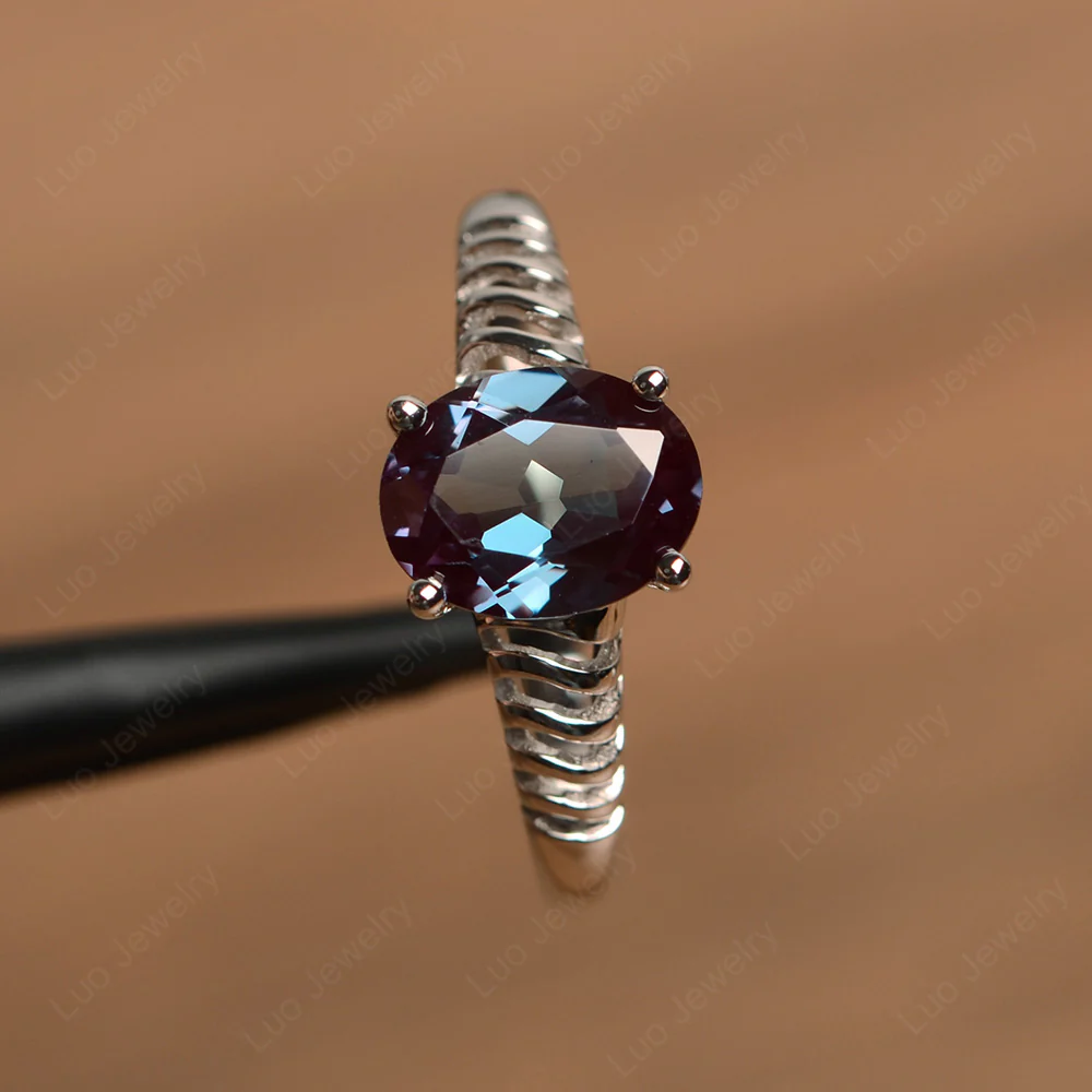 Oval Cut Alexandrite Wave Ring - Image 2