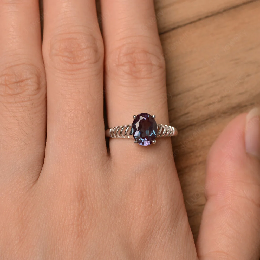 Oval Cut Alexandrite Wave Ring - Image 4