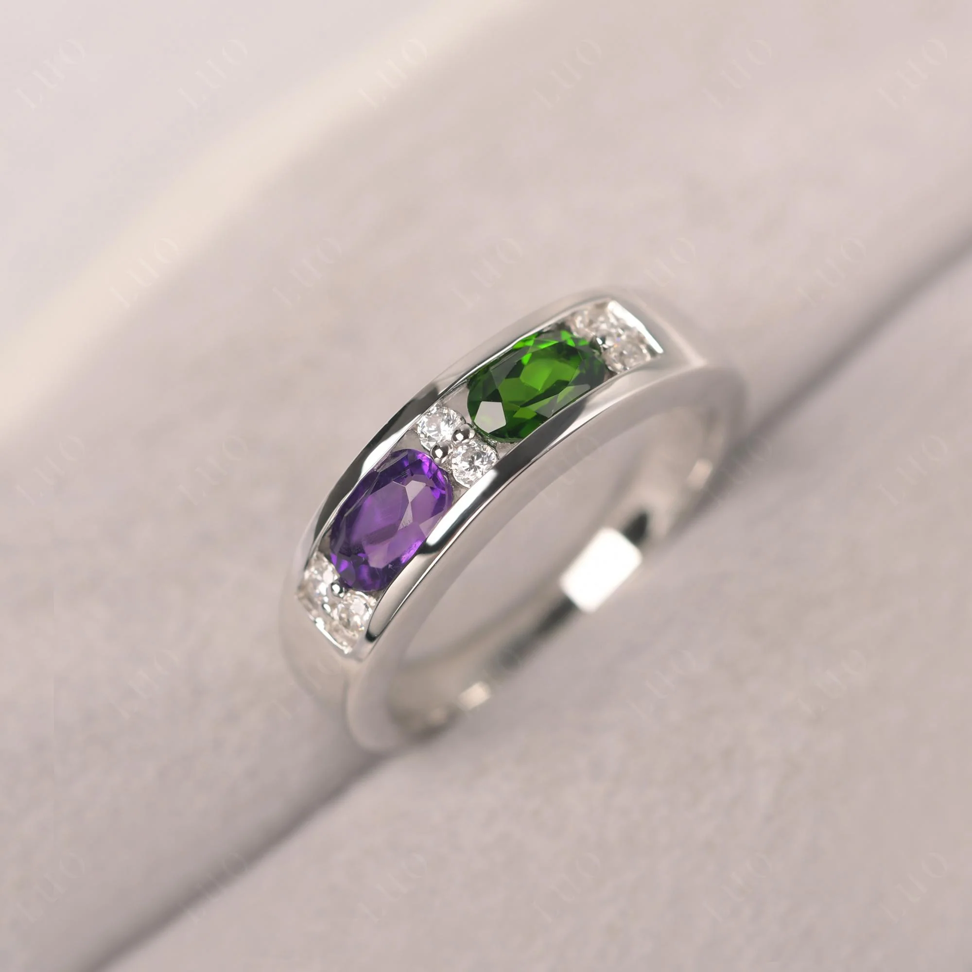 Oval Amethyst and Diopside Wide Band Ring - Image 10