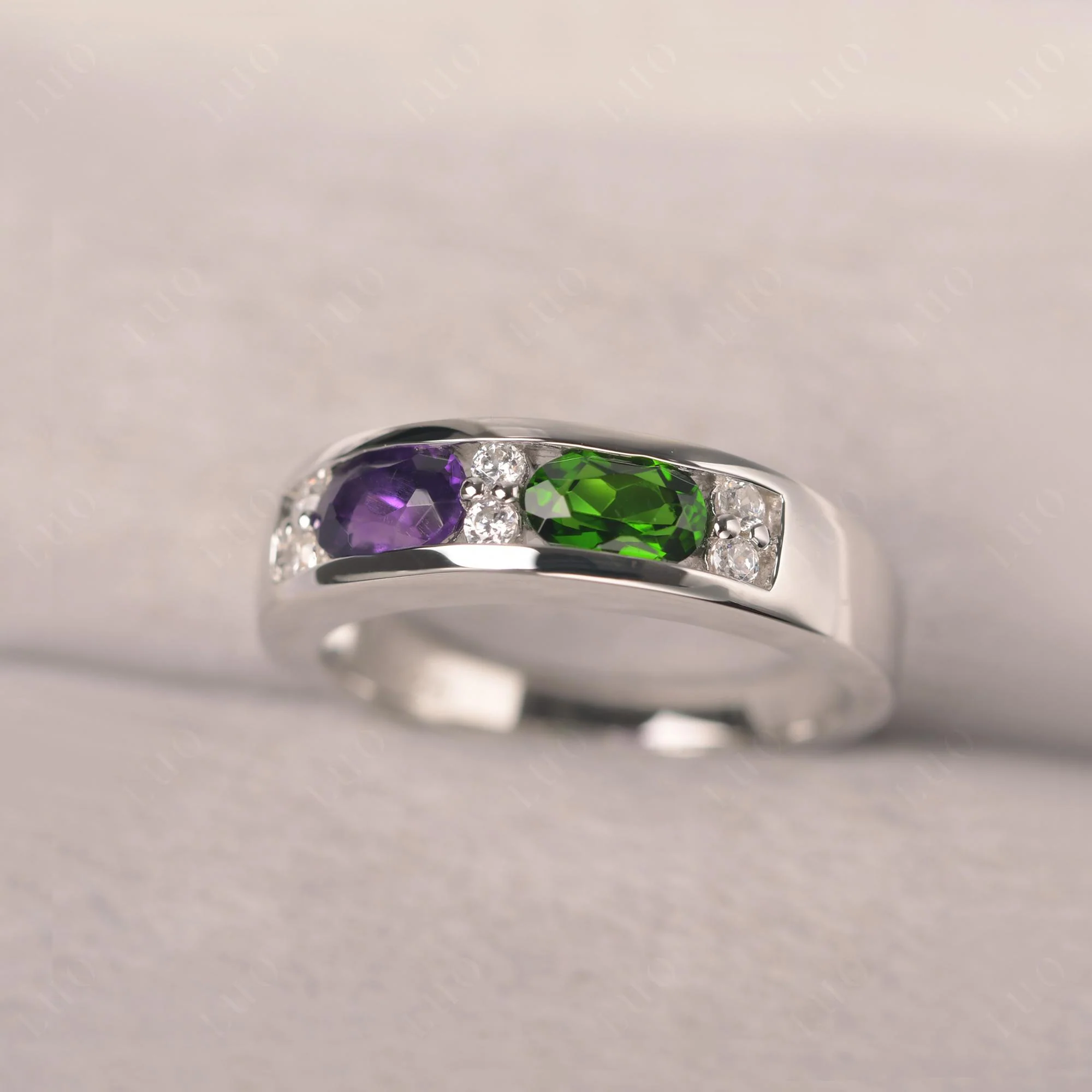 Oval Amethyst and Diopside Wide Band Ring - Image 11
