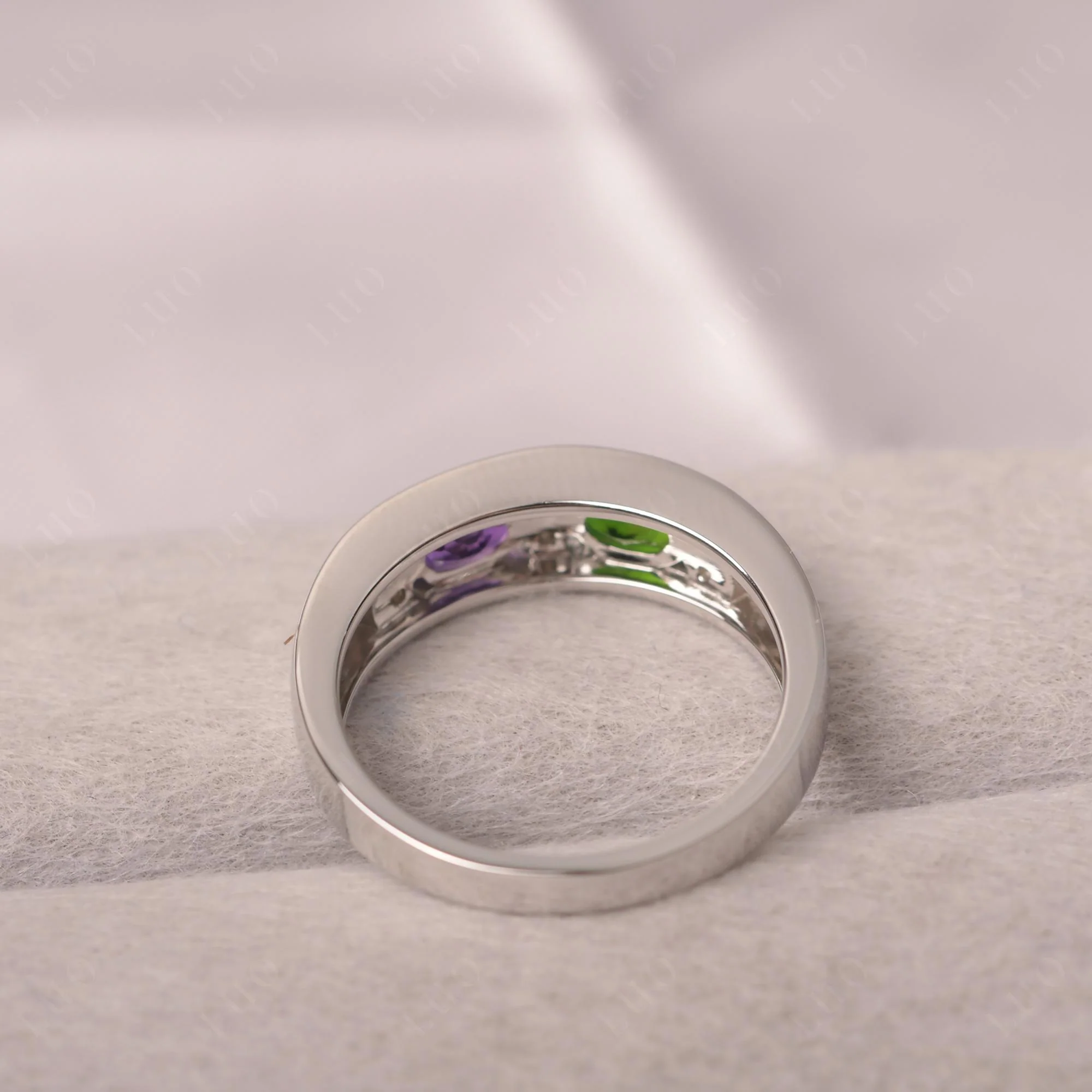 Oval Amethyst and Diopside Wide Band Ring - Image 12