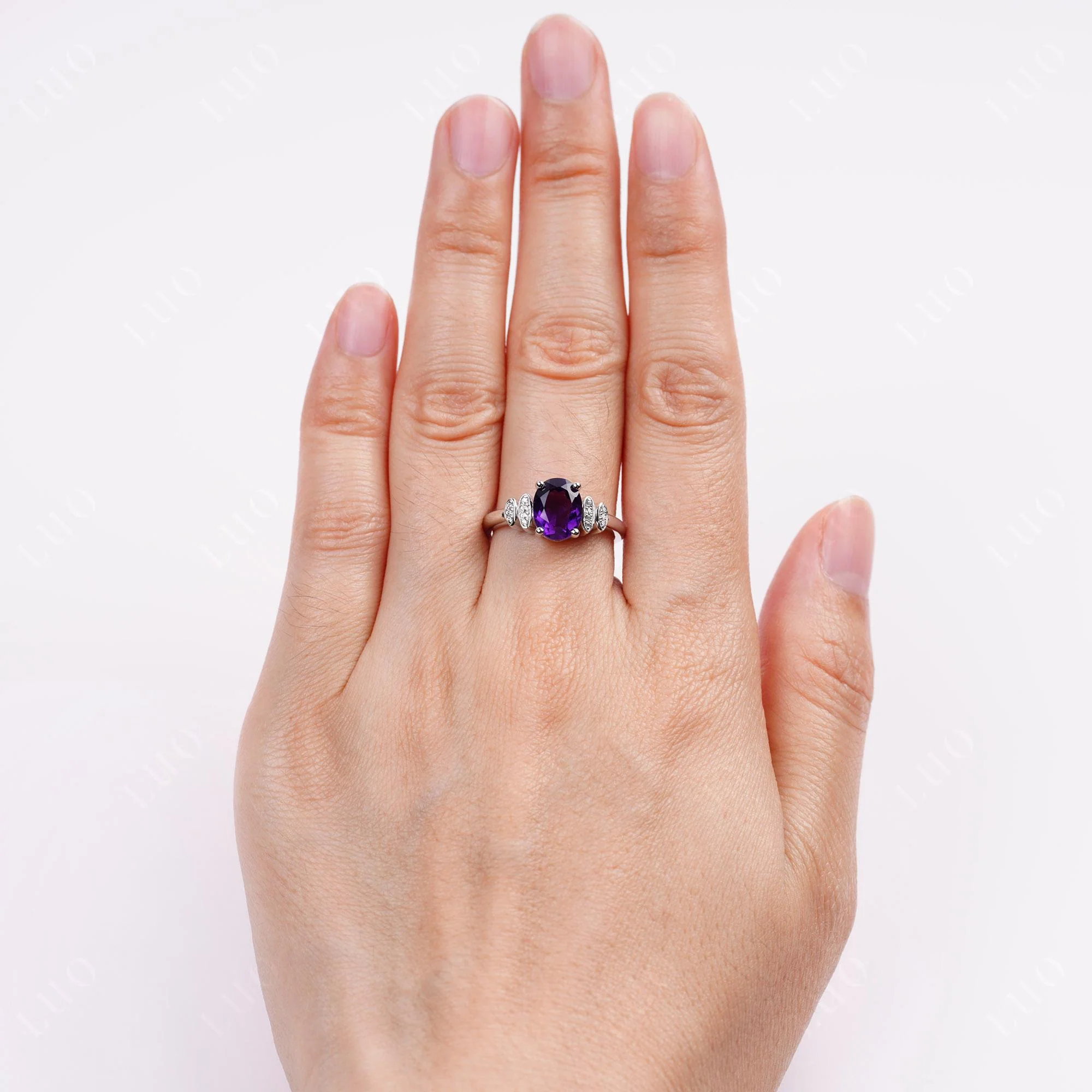 Oval Cut Simple Amethyst Engagement Ring - Image 5
