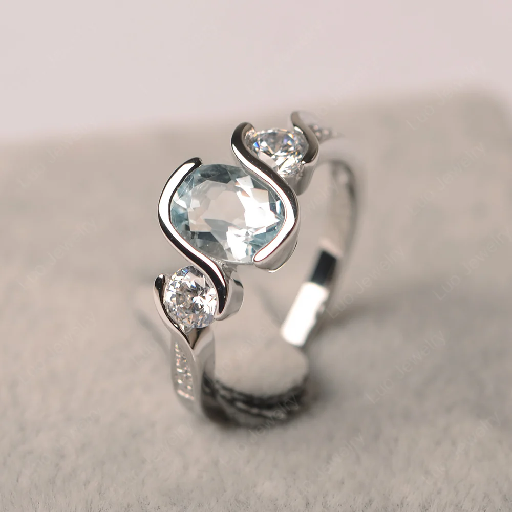 Oval Cut Aquamarine Swirl Ring - Image 2
