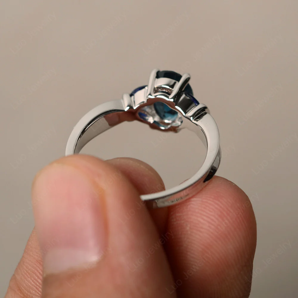 Oval Cut Art Deco London Blue Topaz Ring - Image 2