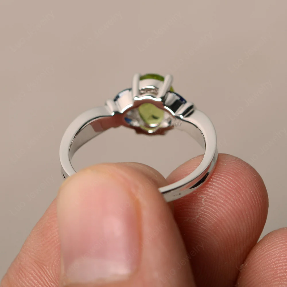 Oval Cut Art Deco Peridot Ring - Image 2