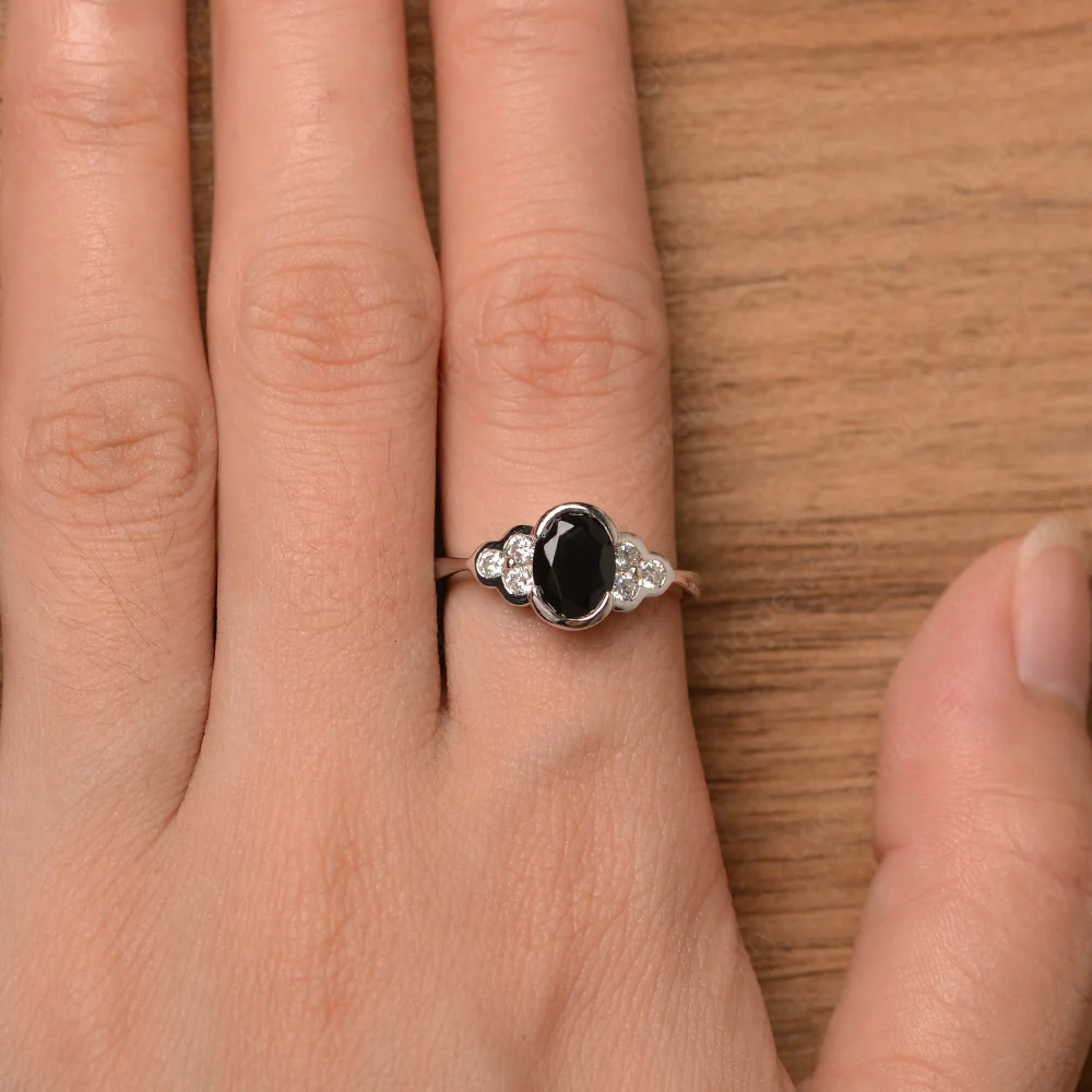 Oval Cut Bezel Set Black Spinel Engagement Ring - Image 4