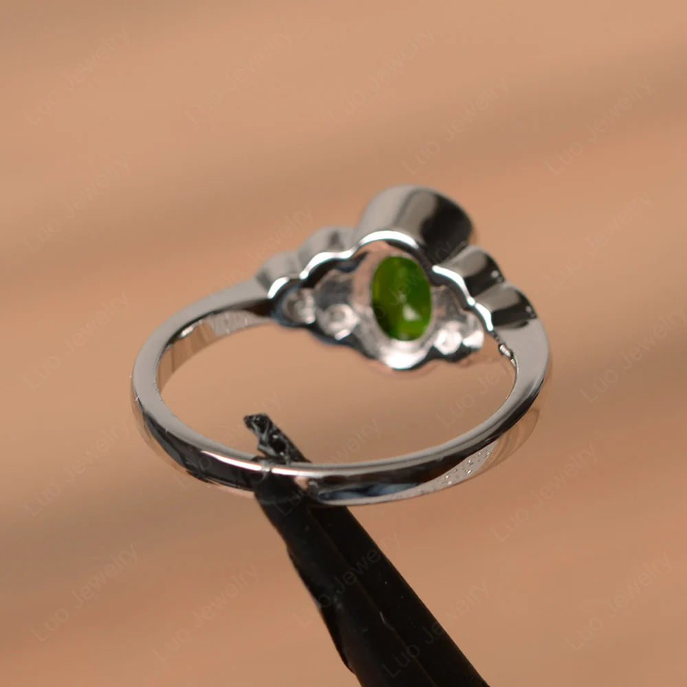 Oval Cut Bezel Set Diopside Engagement Ring - Image 3