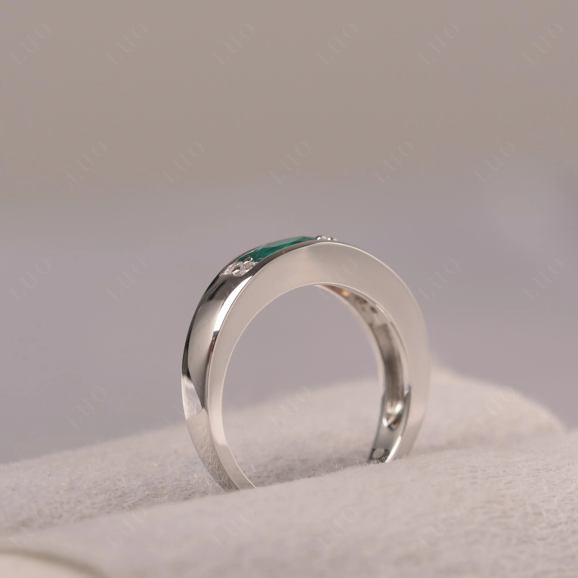 Oval Citrine and Emerald Ring - Image 13