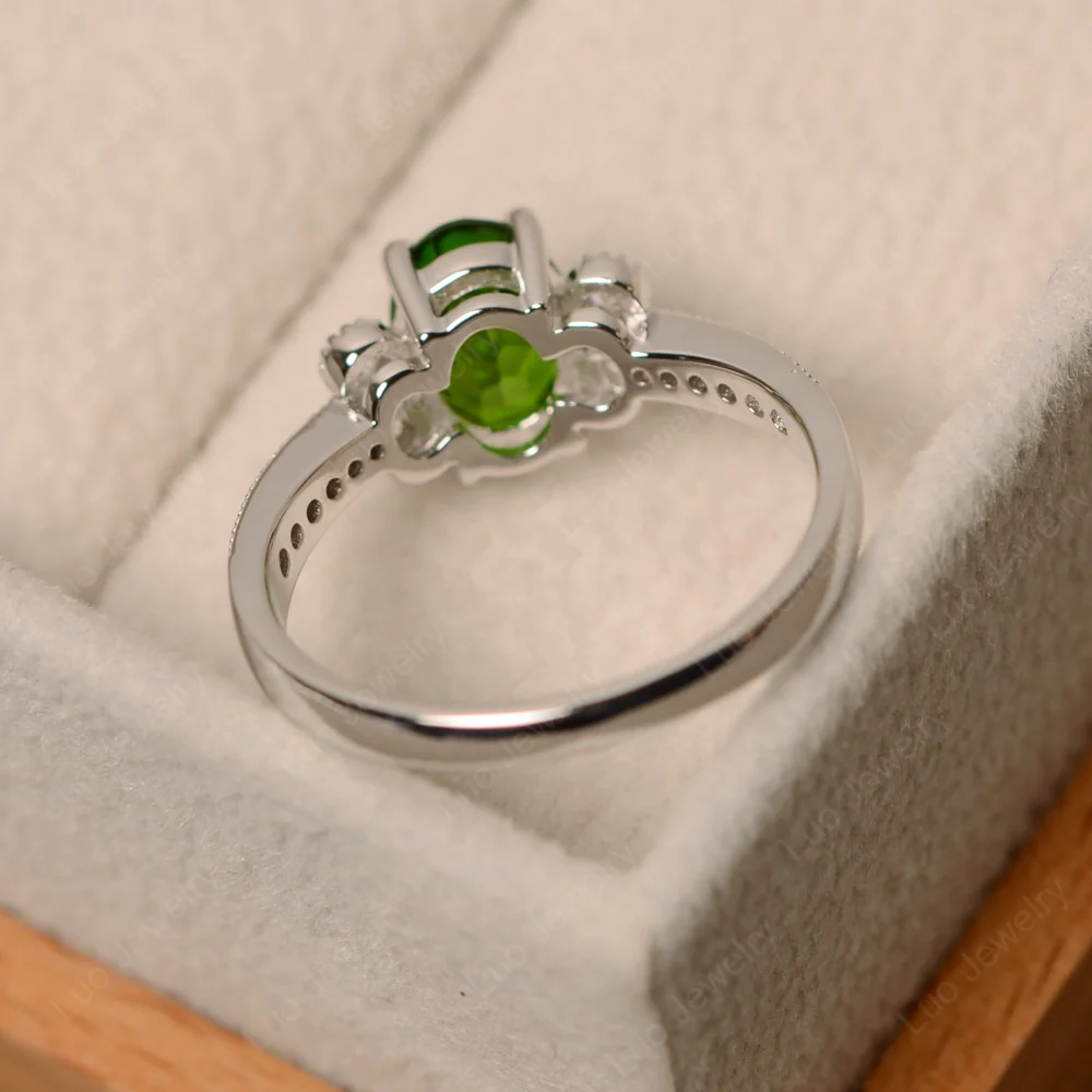 Diopside Milgrain Oval Engagement Ring - Image 3