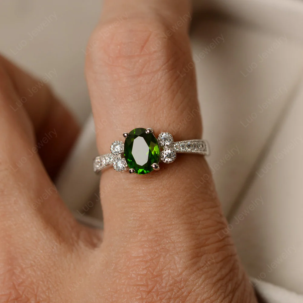 Diopside Milgrain Oval Engagement Ring - Image 4