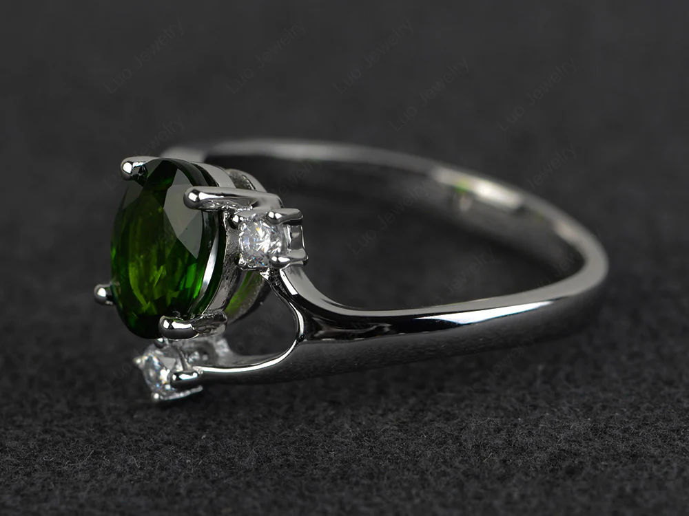 Diopside Asymmetrical Engagement Ring - Image 2