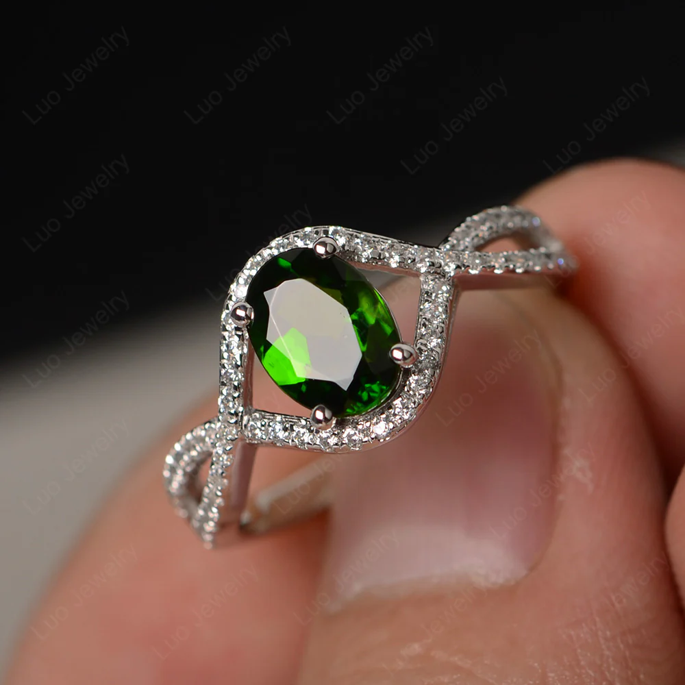 Oval Diopside Twisted Engagement Ring - Image 2