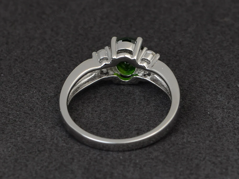 Oval Cut Diopside Two Rows Ring - Image 3