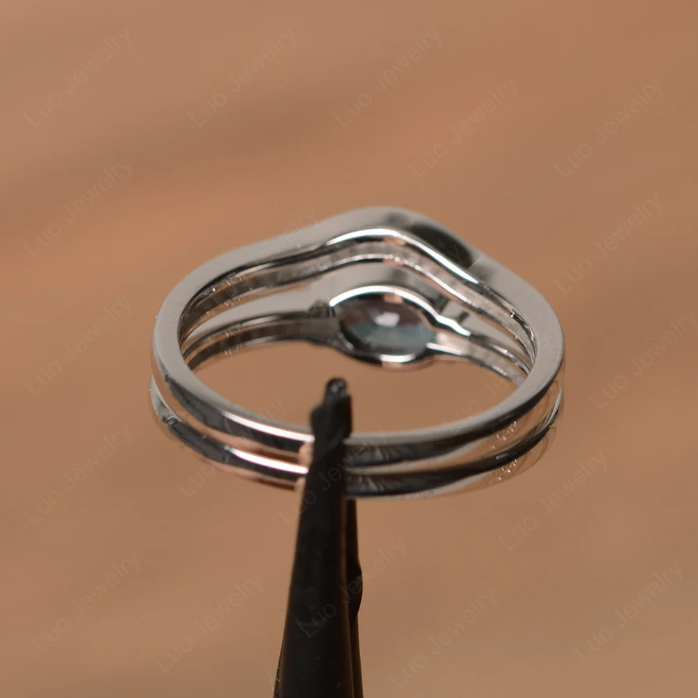 Oval East West Alexandrite Bridal Set Ring - Image 3