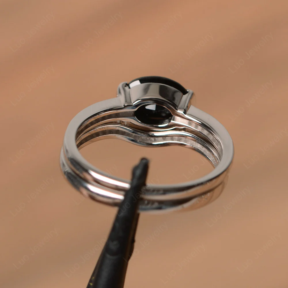 Oval Black Spinel Wedding Set Ring - Image 3
