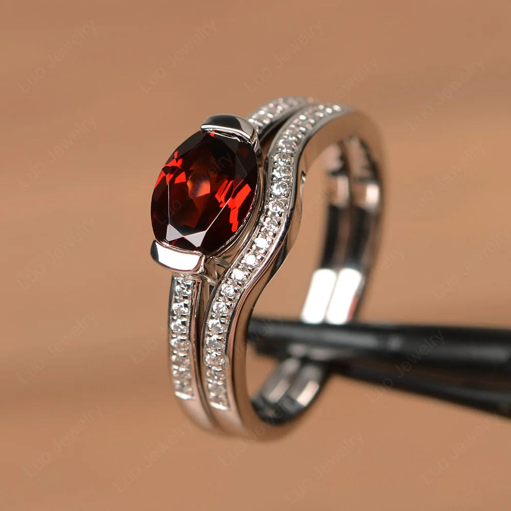 Oval Garnet Wedding Set Ring - Image 2