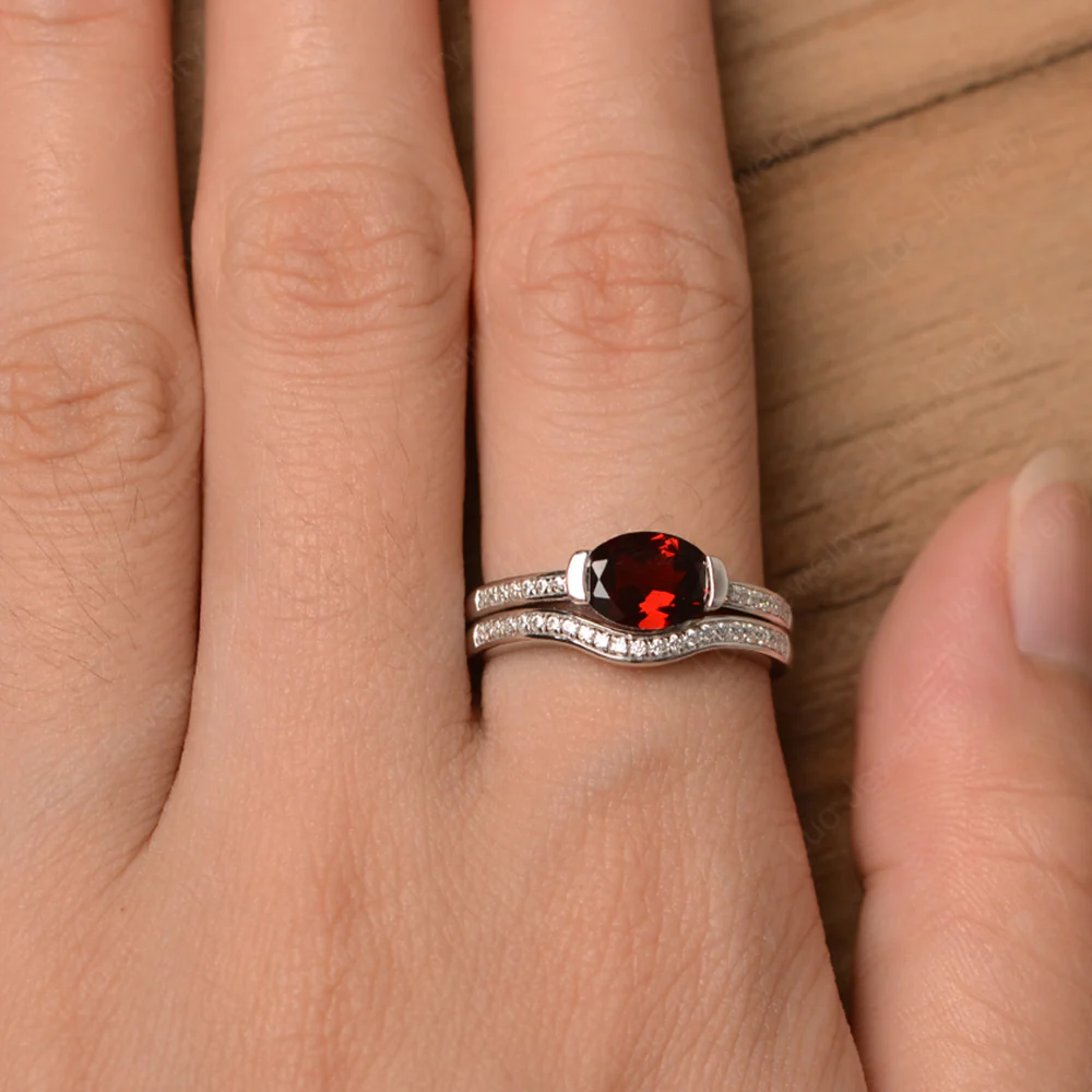 Oval Garnet Wedding Set Ring - Image 4