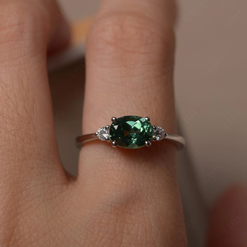 Oval East West Green Sapphire Trilogy Ring - Image 14