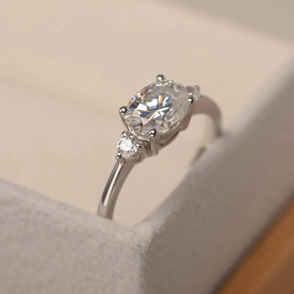 Oval East West Moissanite Trilogy Ring - Image 12