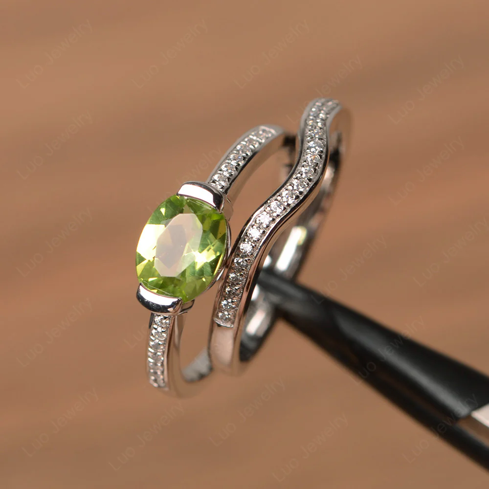 Oval Peridot Wedding Set Ring - Image 2