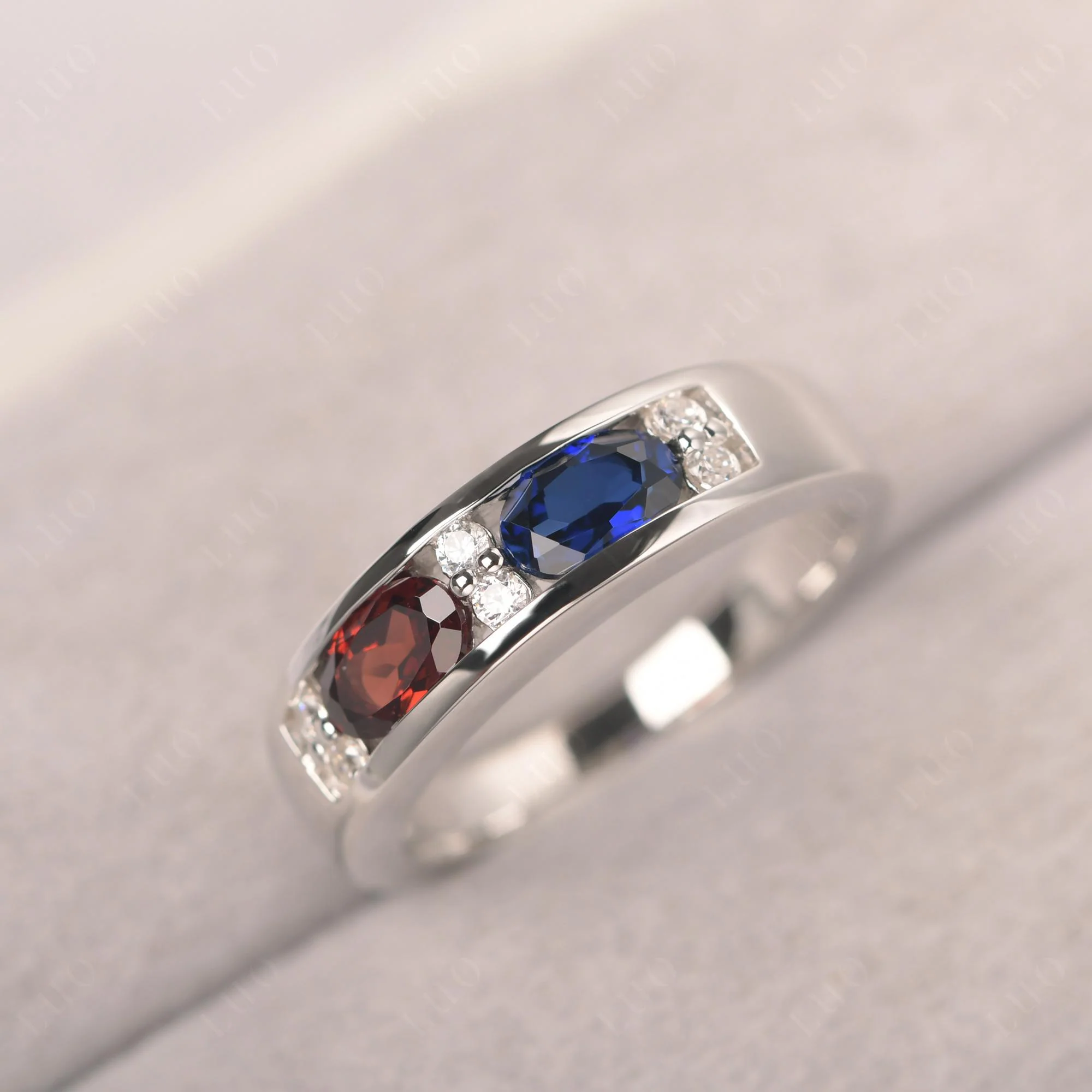 Oval Garnet and Sapphire Ring - Image 11